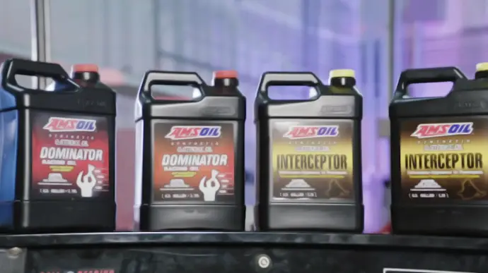 Can Amsoil Dominator or Amsoil Interceptor be used in 4-stroke engines