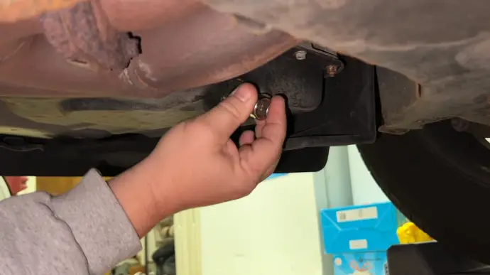 How to Remove Rounded Oil Drain Plug: 2 Methods [Step-By-Step]