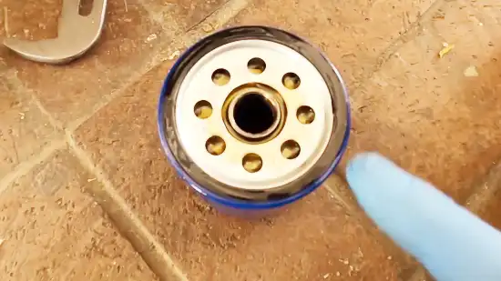 Why Not to Fill Oil Filter Before Installing: Main 6 Reasons