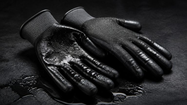 best oil resistant gloves